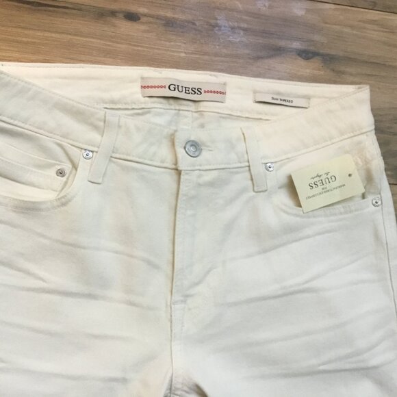 GUESS Men's Slim Tapered Fit Jeans Mid Rise Belted Cotton Logo Ivory 32X32 - Picture 6 of 9
